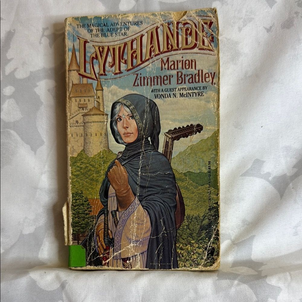 Lythande by Marion Zimmer Bradley Book